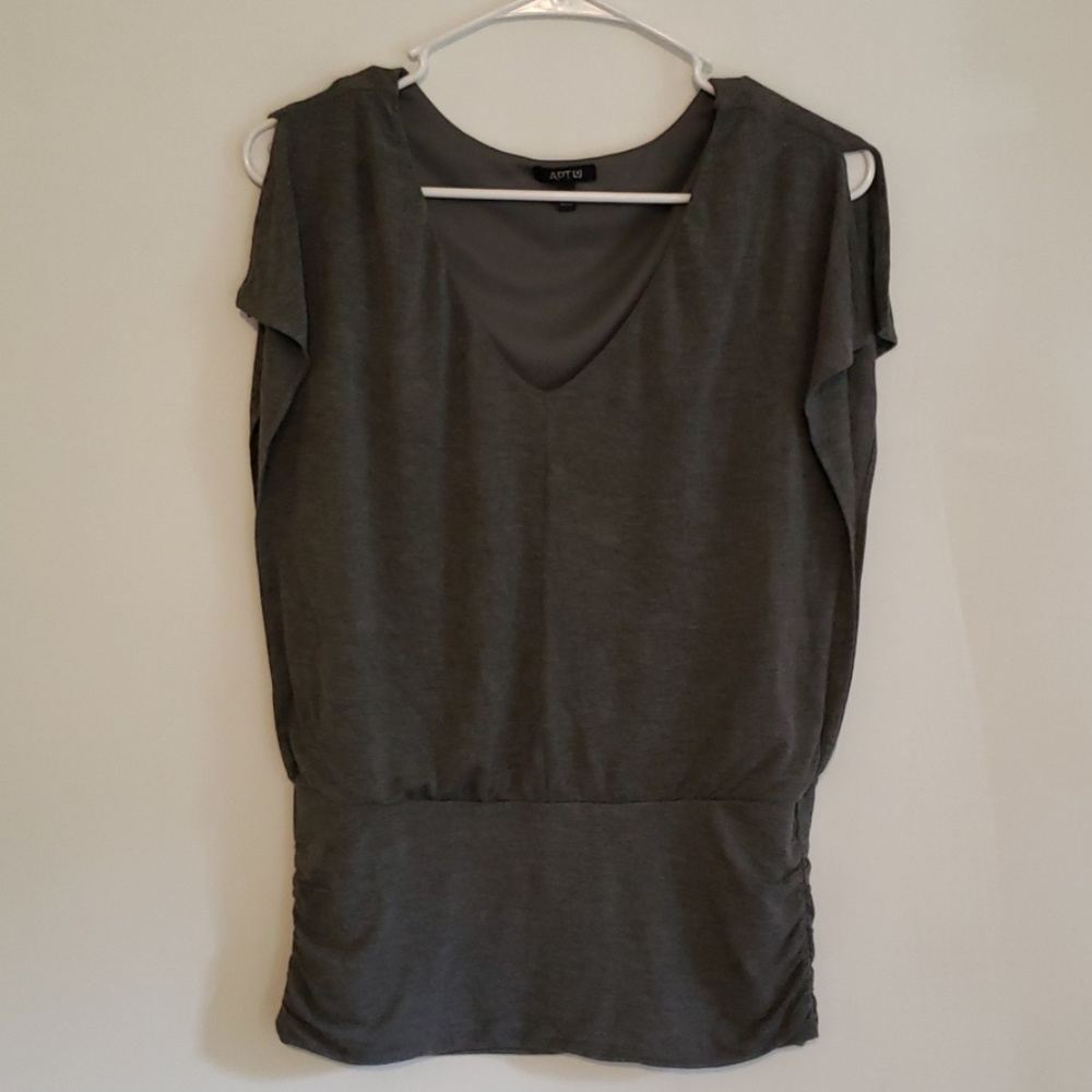 Apt 9 Gray Cold Shoulder Top Size Medium